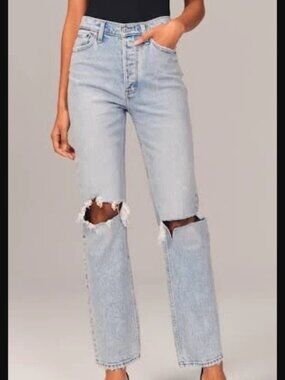 Abercrombie Dad Jean - Size 6/28 -  In light Distressed Blue